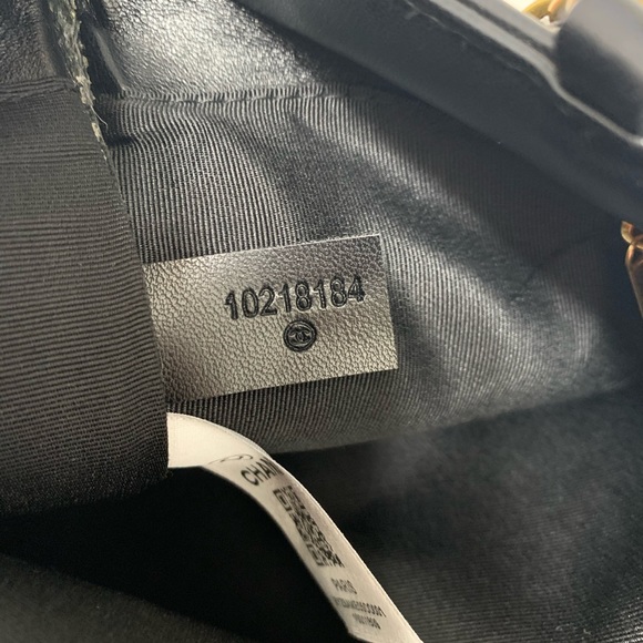 Black leather medium tote - Picture 7 of 8